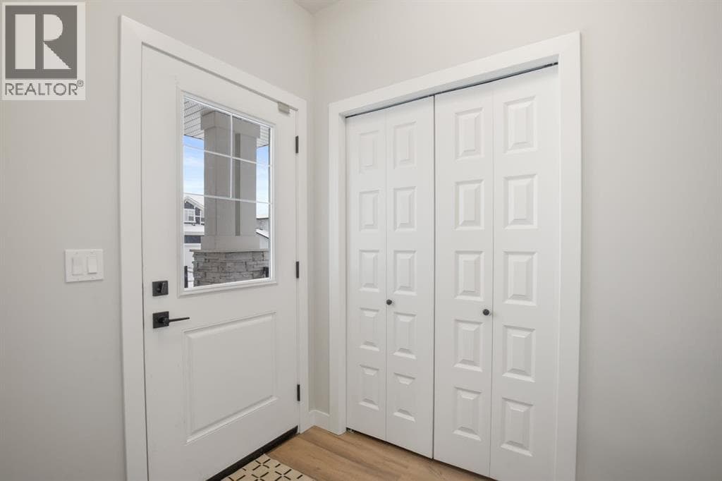 38 Thayer Close — photo 2