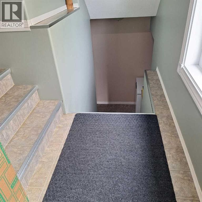 37 Silver Drive — photo 3