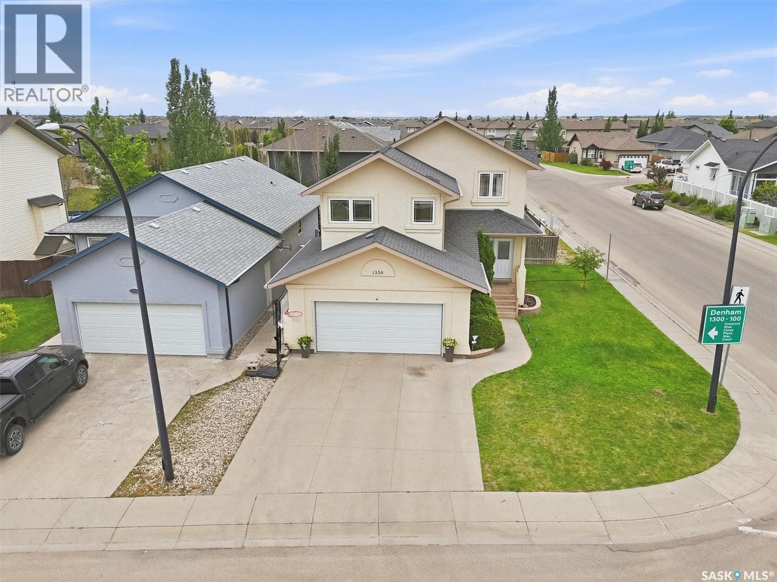 1358 Denham CRESCENT — photo 3