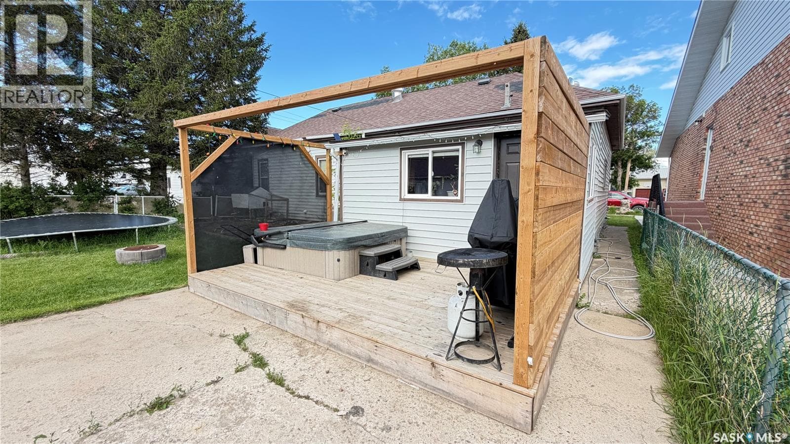 103 Walsh STREET — photo 4
