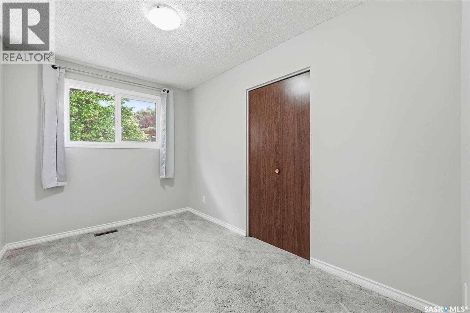 3 bed 2 bath single family at 106 Sclandens PLACE — $279,900 — photo 12