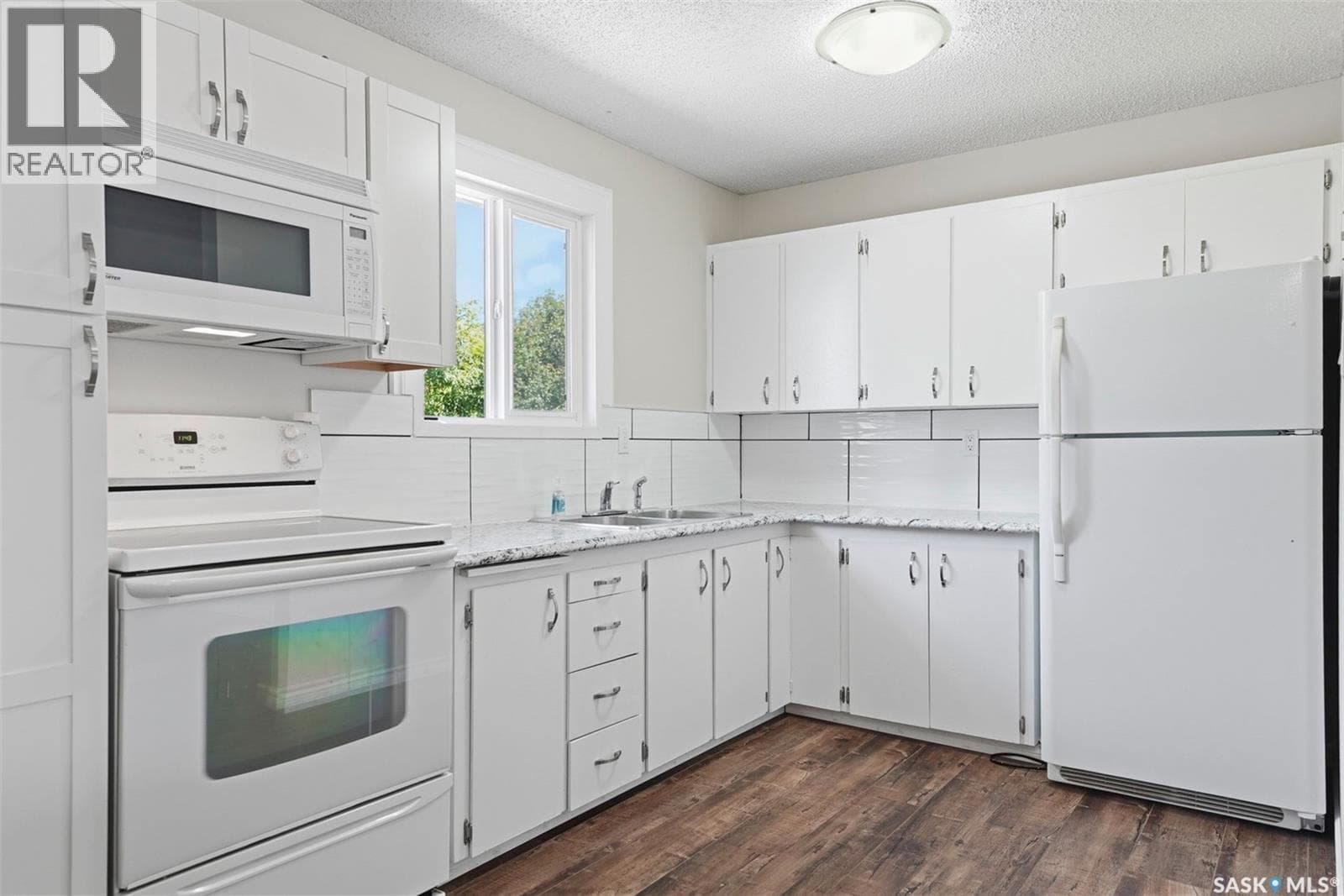 3 bed 2 bath single family at 106 Sclandens PLACE — $279,900 — photo 6