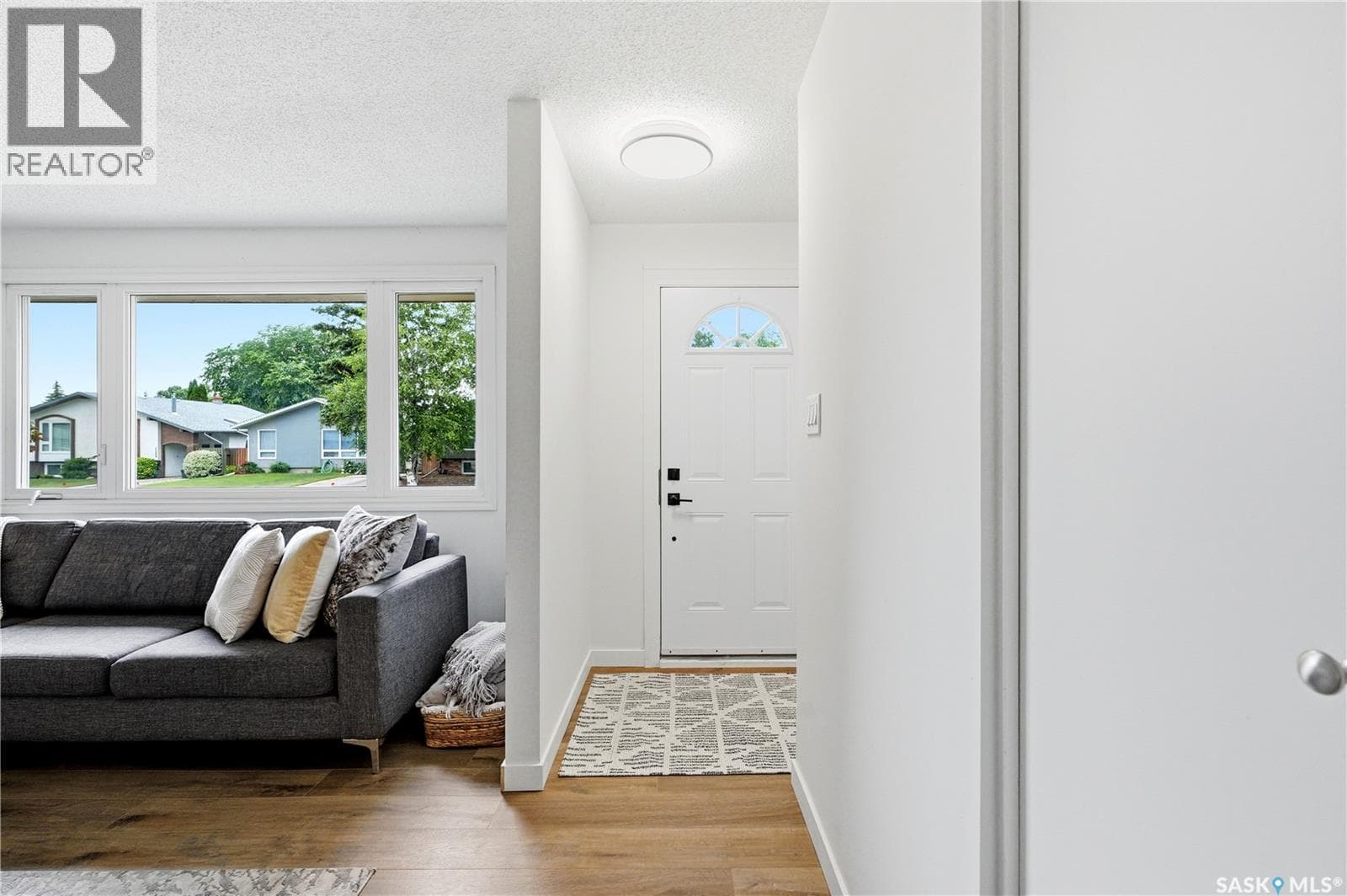 130 Birch CRESCENT — photo 3