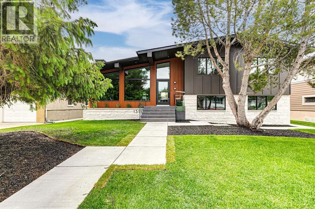 1311 Carlyle Road SW — photo 2