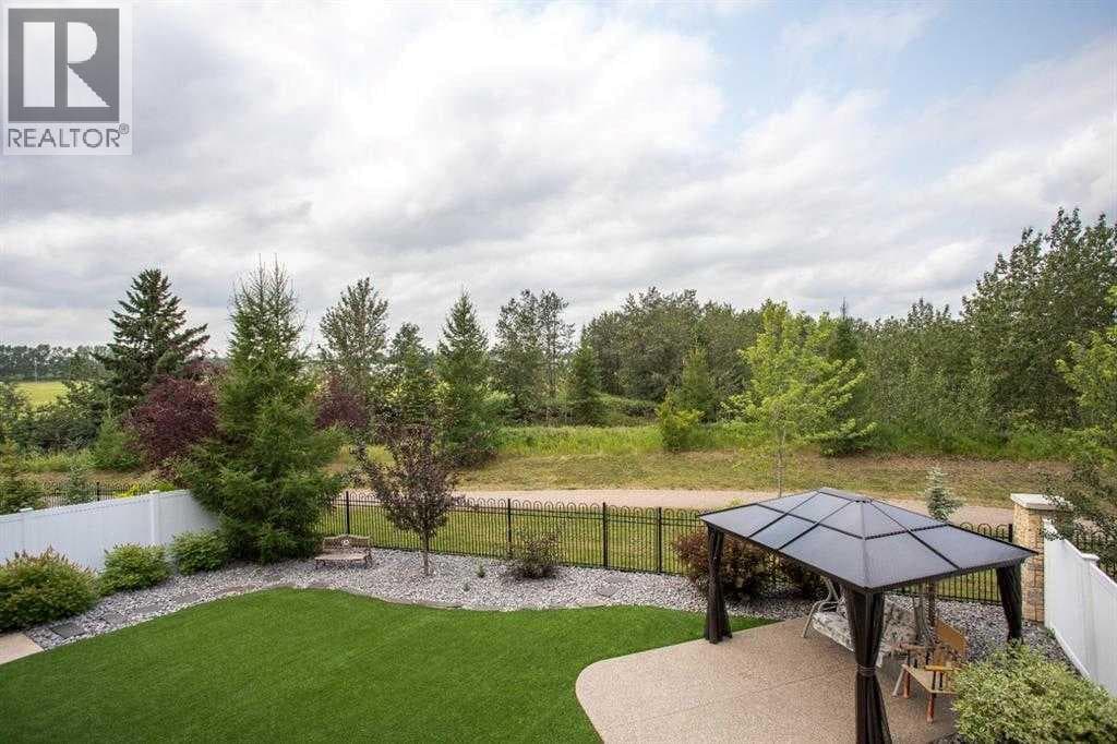 24 Sawyer Close — photo 4