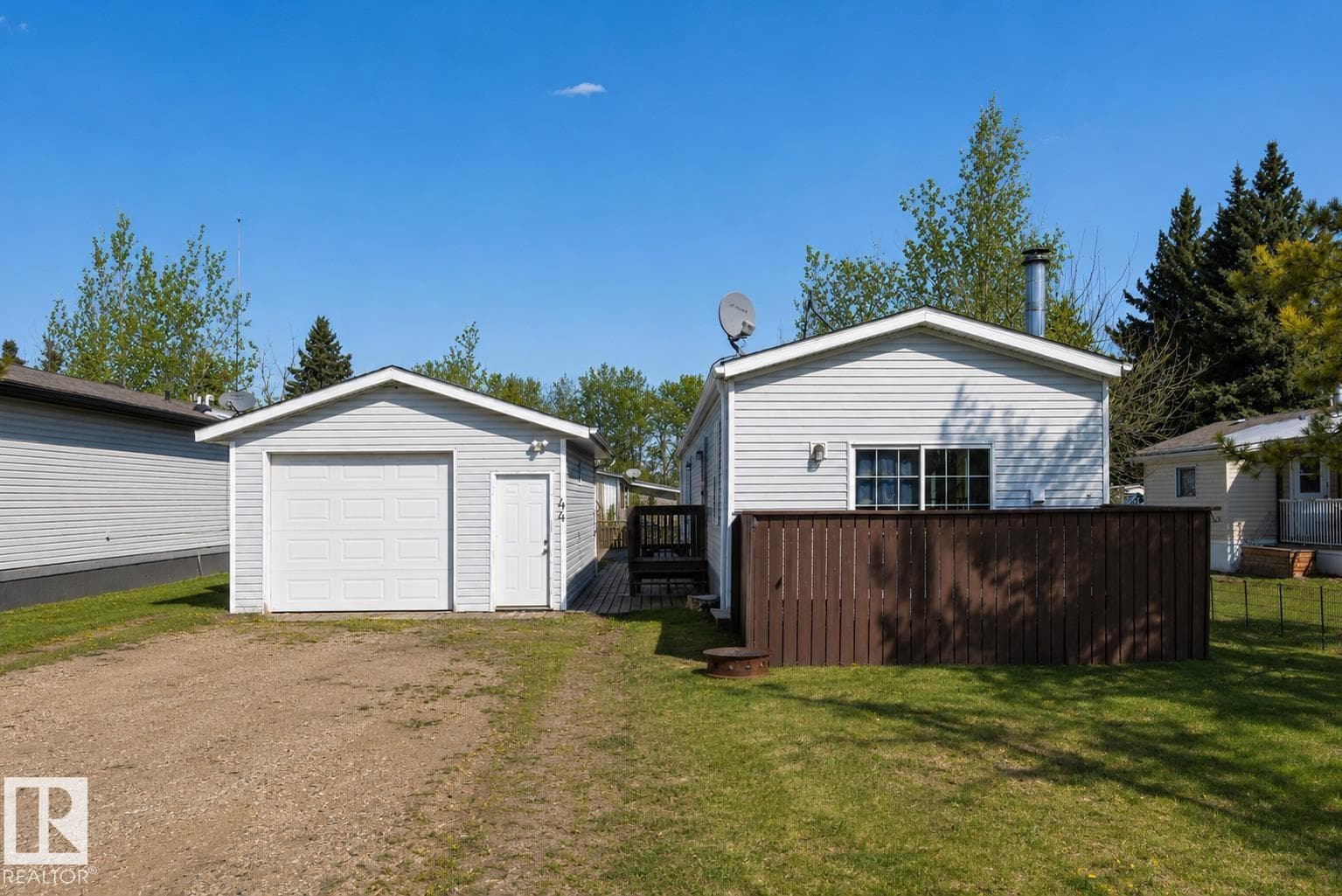 44 Village Green Mobile Home Park — photo 2