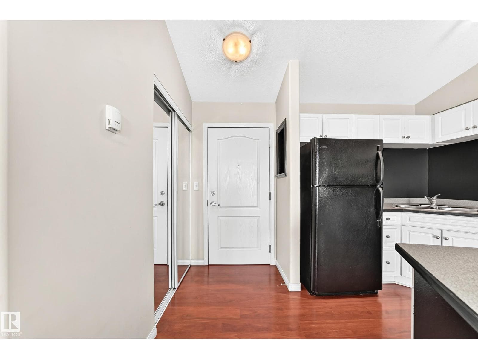 #524 7511 171 ST NW — photo 4