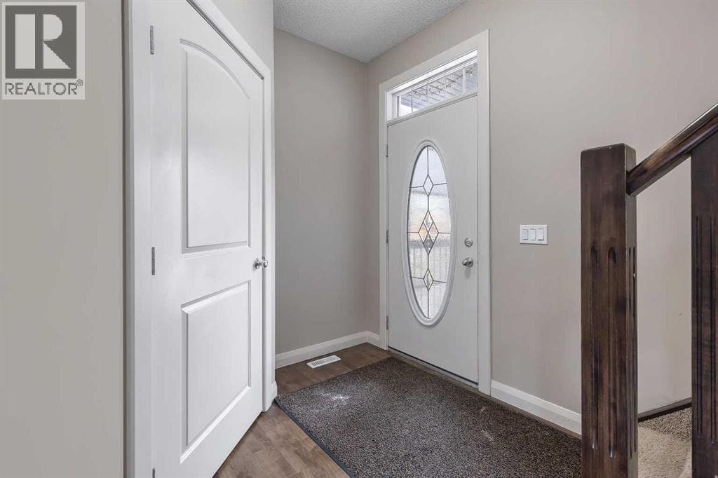 1564 Copperfield Boulevard SE — photo 4