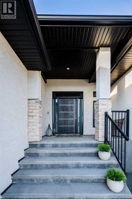 57 Hamptons Gate SE — photo 4