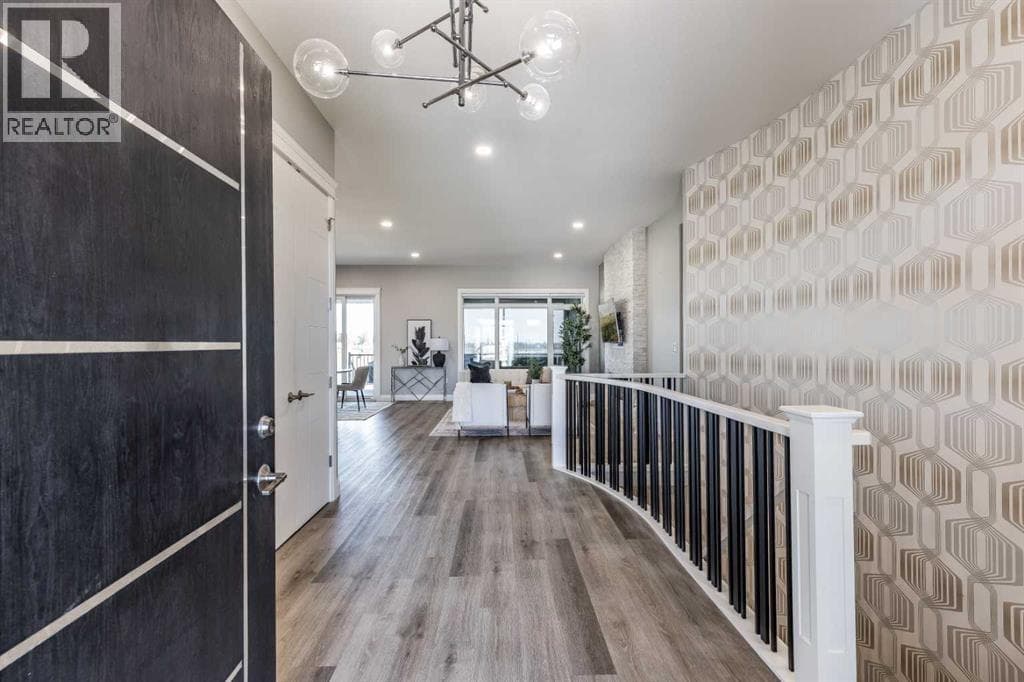 57 Hamptons Gate SE — photo 5