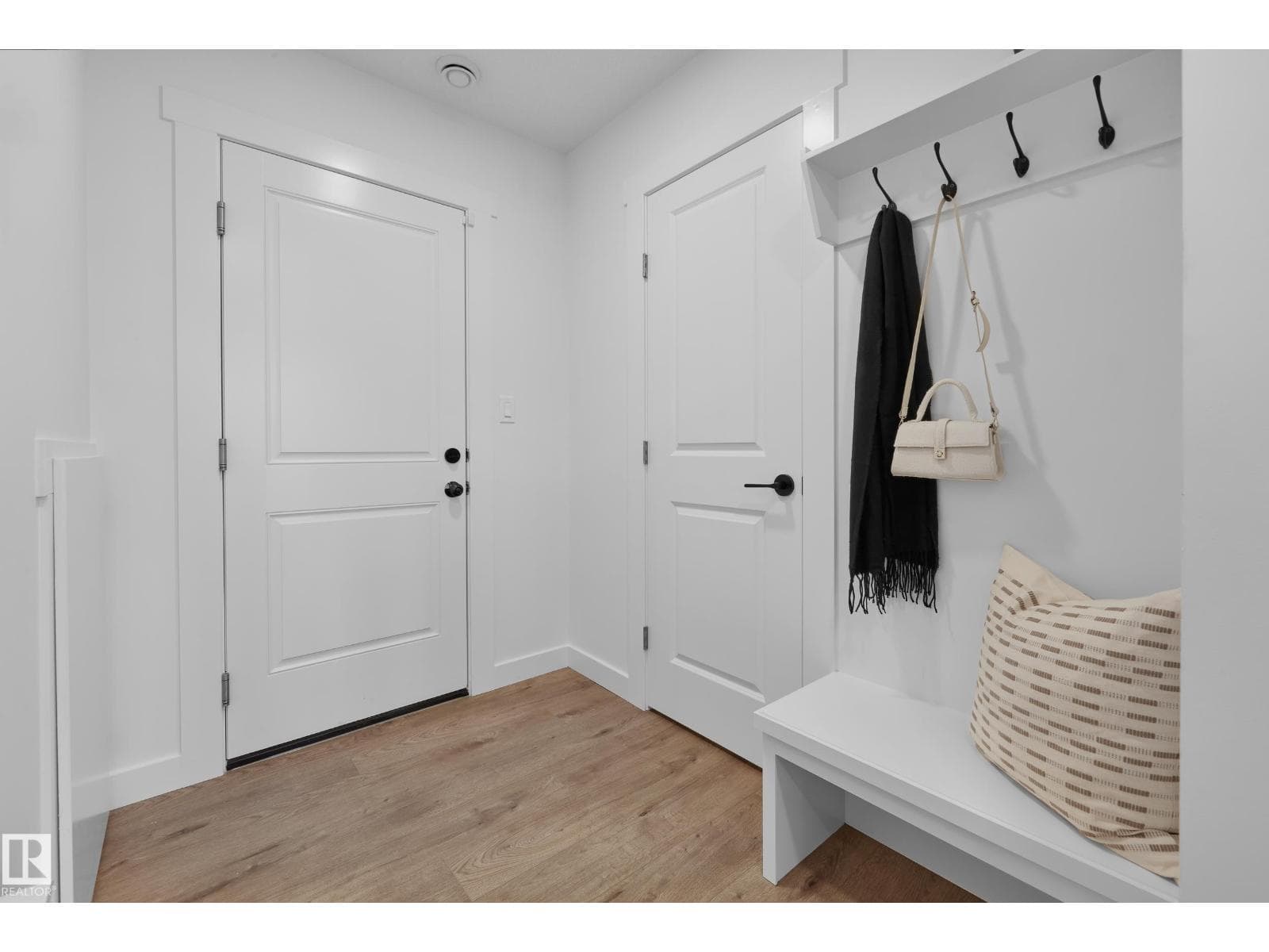 2032 MARQUIS WY NE — photo 3