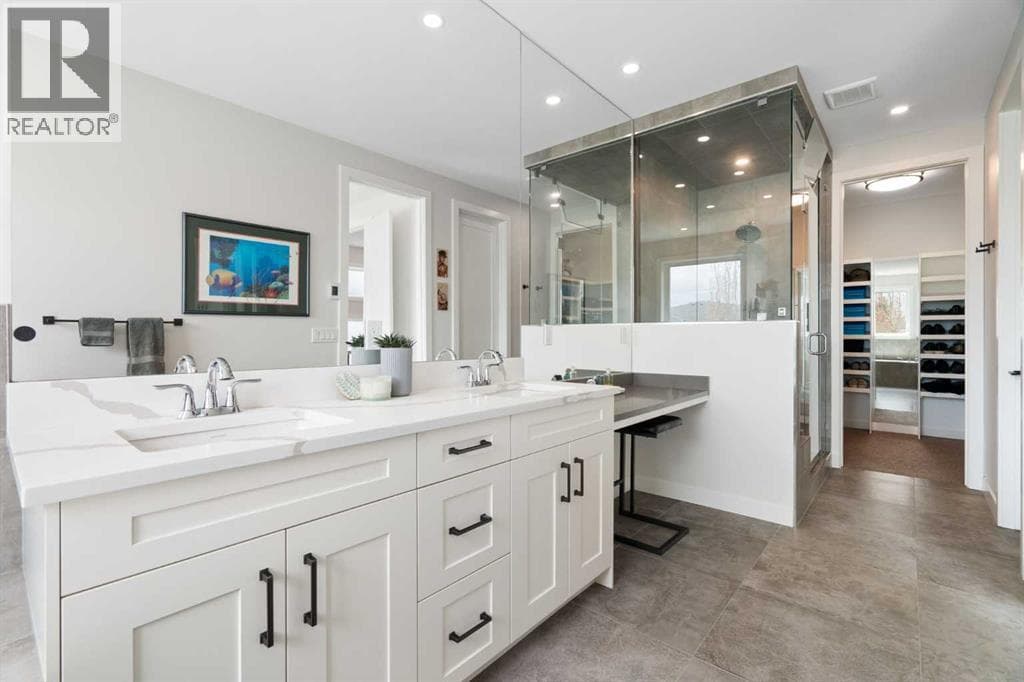 1141 Renfrew Drive NE — photo 5