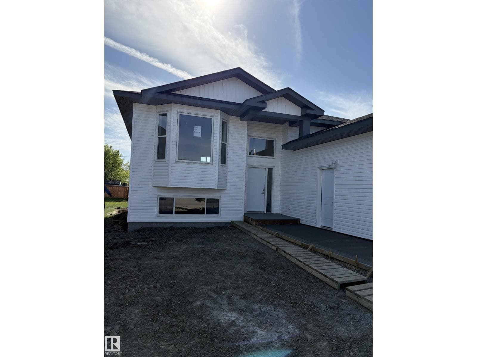 6 4 AV — photo 2
