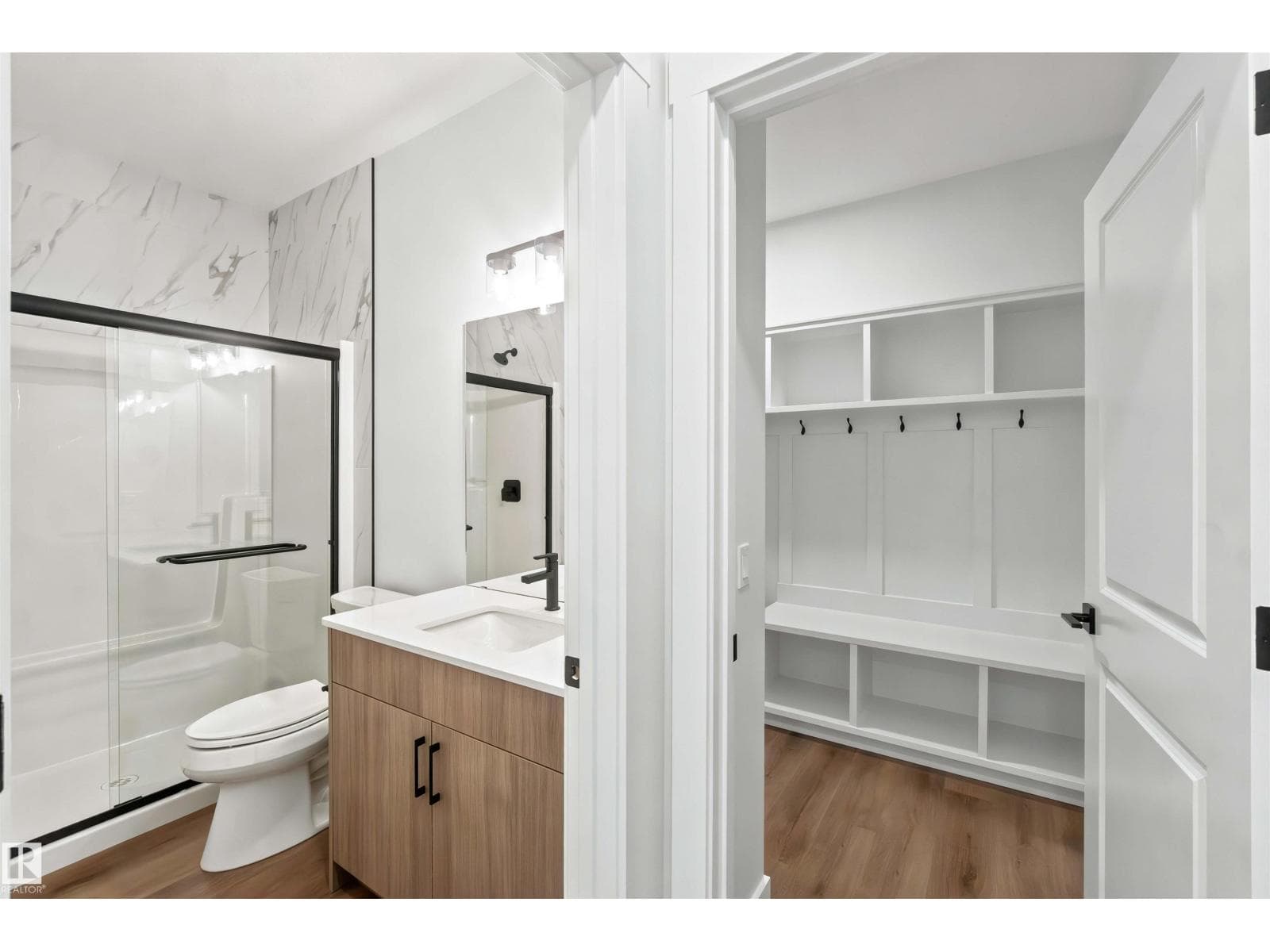 2232 5 AV SW — photo 4