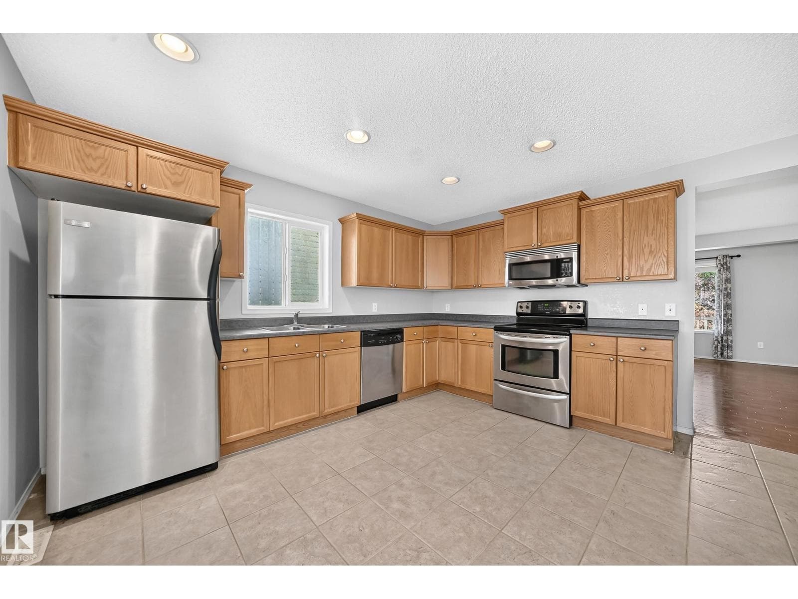 3 bed 3 bath single family at 9204 SCOTT LN NW — $430,000 — photo 9