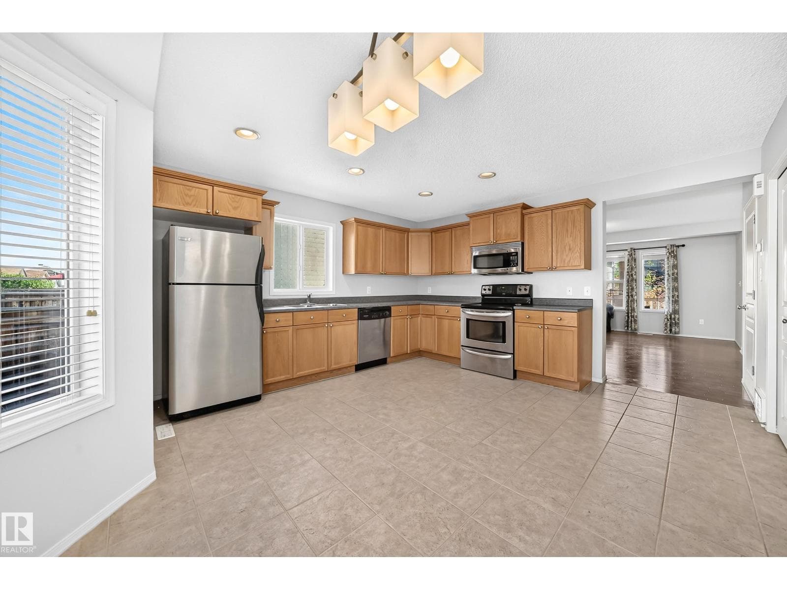 3 bed 3 bath single family at 9204 SCOTT LN NW — $430,000 — photo 12