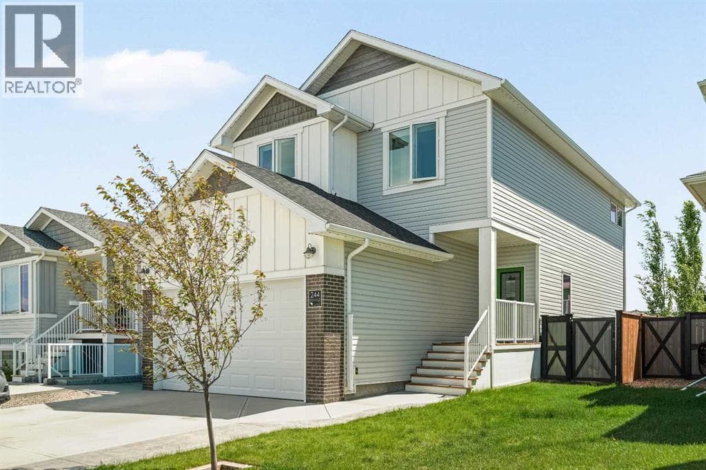 244 Northlander Bend W — photo 2