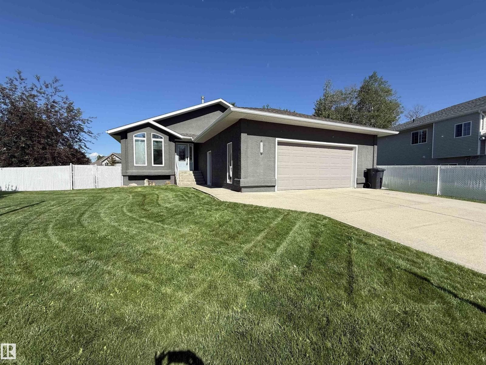 3520 45 ST — photo 2