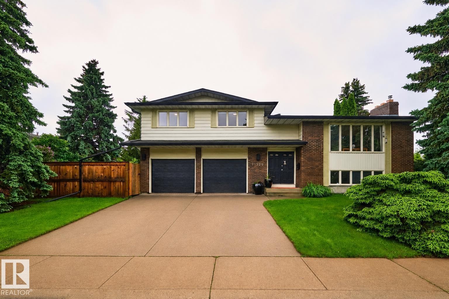 11329 33A AV NW