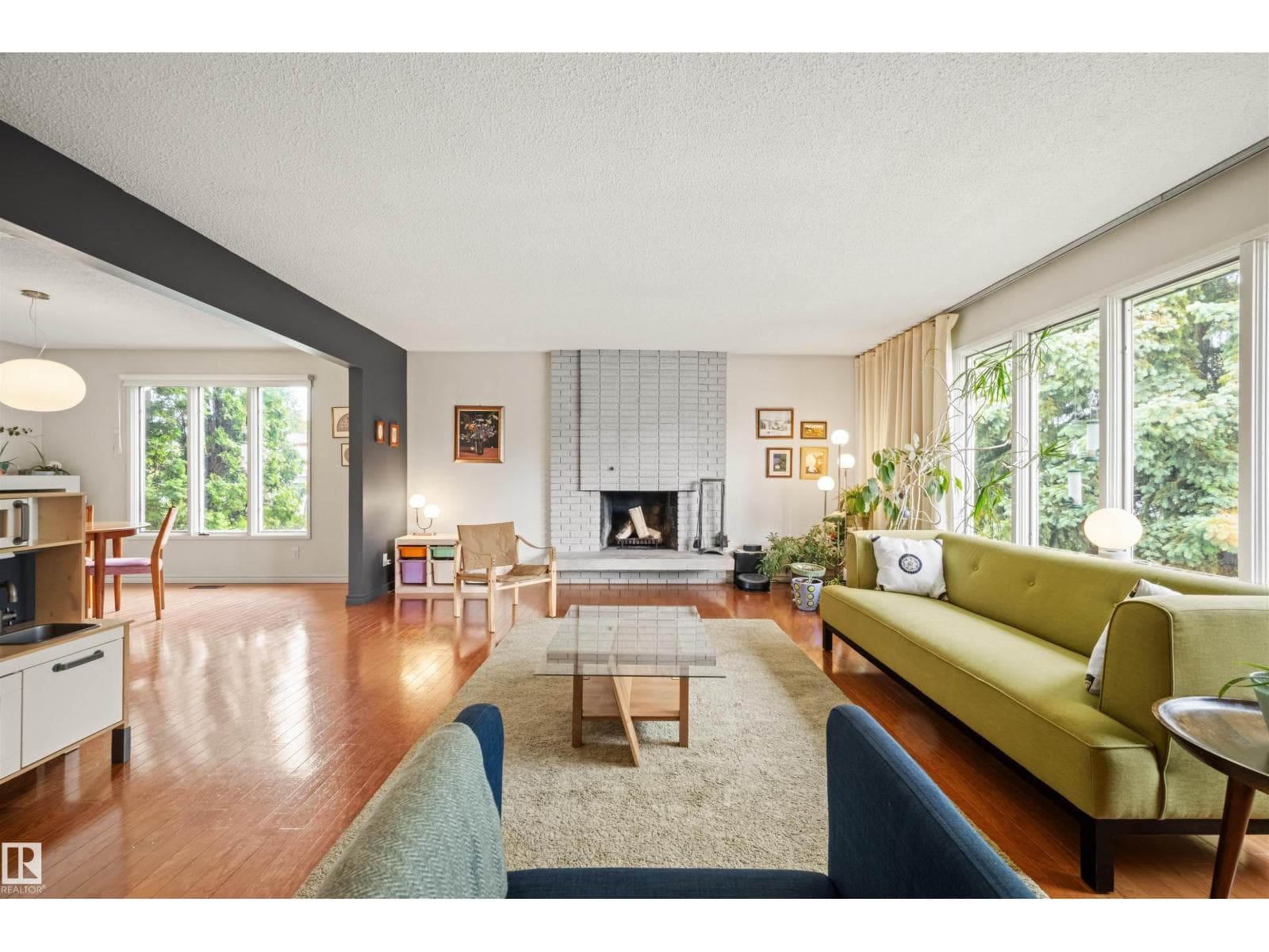 11329 33A AV NW — photo 4
