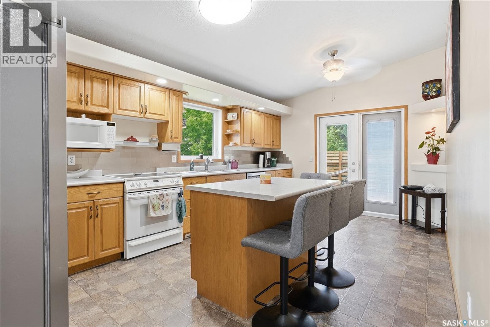 130 Strumm TERRACE — photo 3