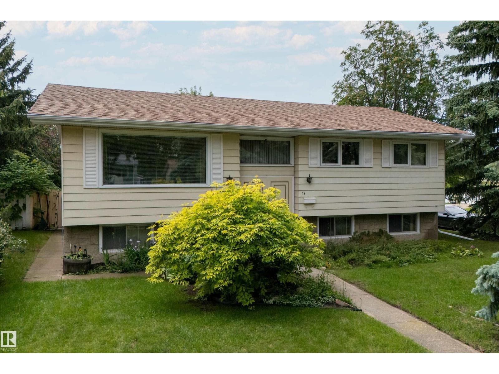 18 GLENBROOK BV