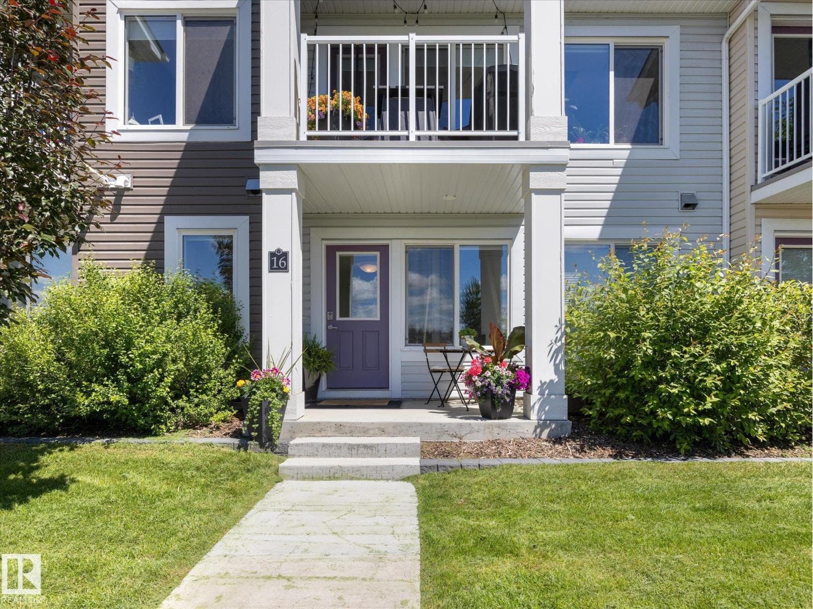 #16 330 BULYEA RD NW — photo 2