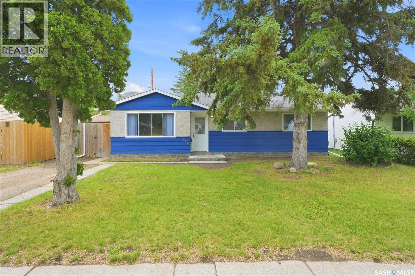 514 V AVENUE S
