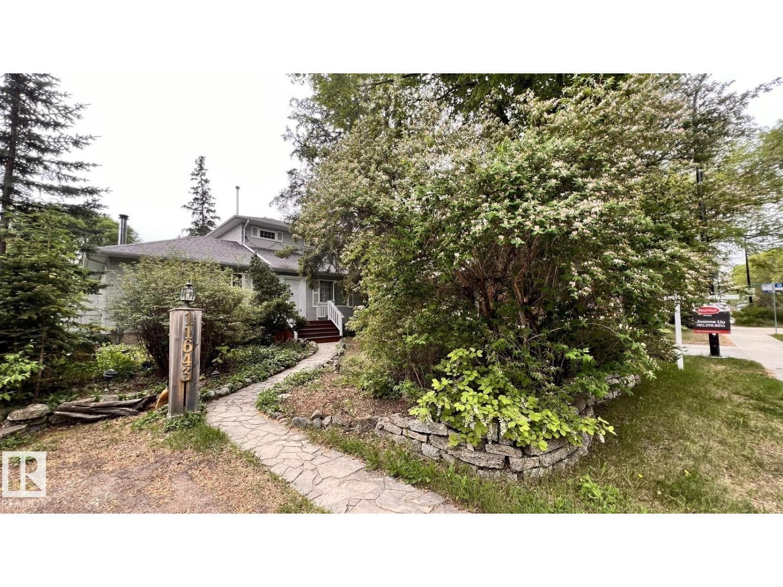 11643 76 AV NW — photo 2
