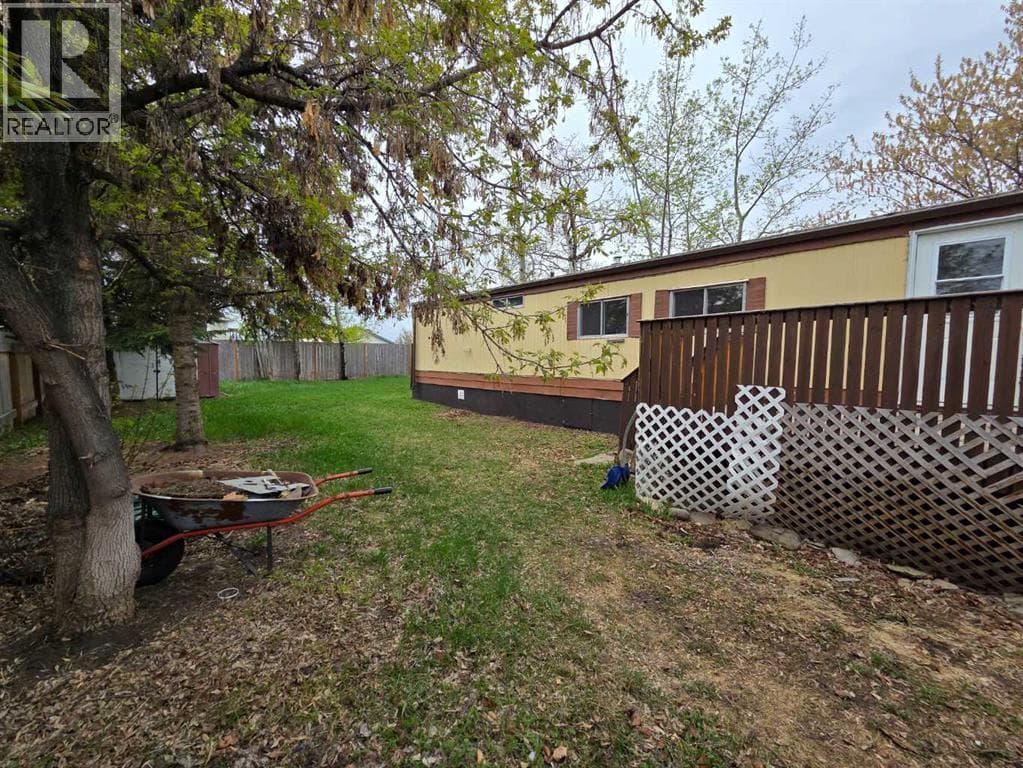 9707 104 Avenue — photo 4