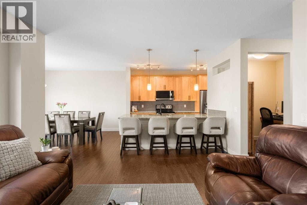 134 Masters Point SE — photo 2