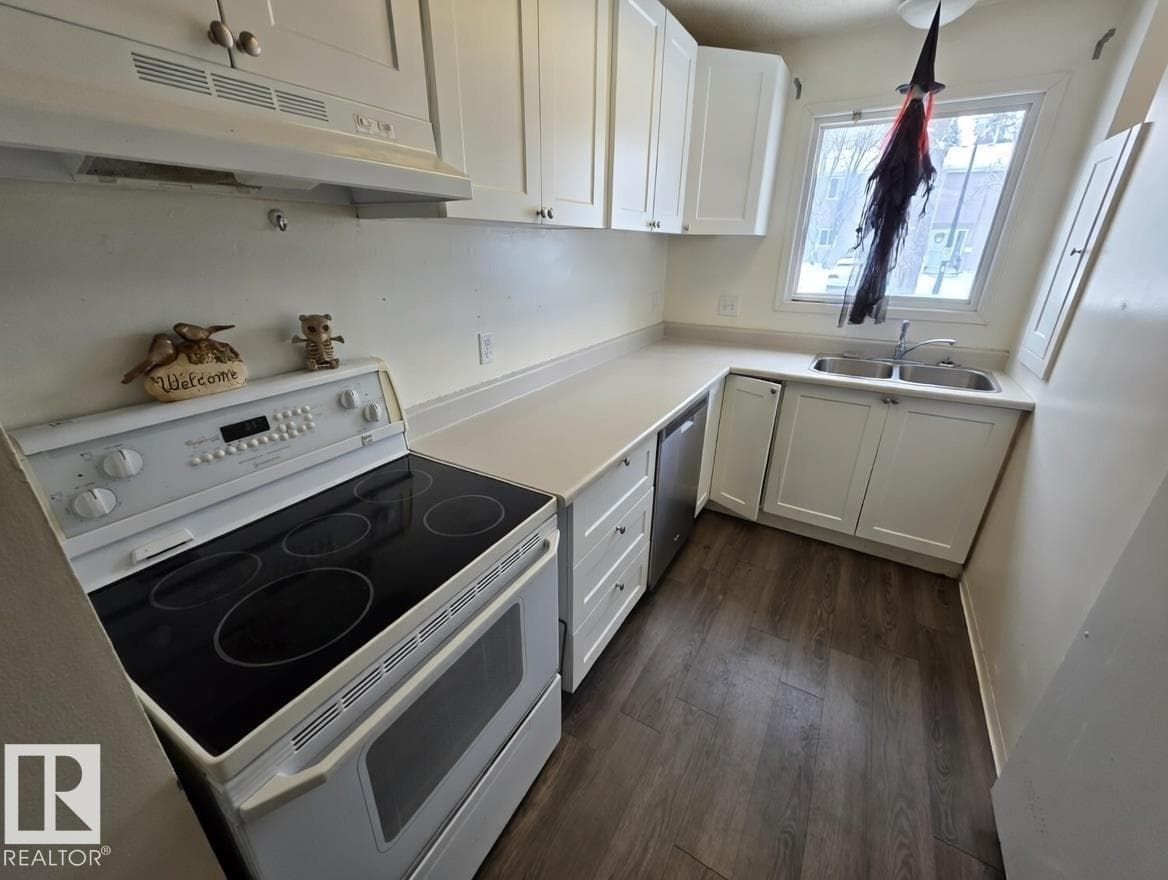 #108 87 BROOKWOOD DR — photo 3