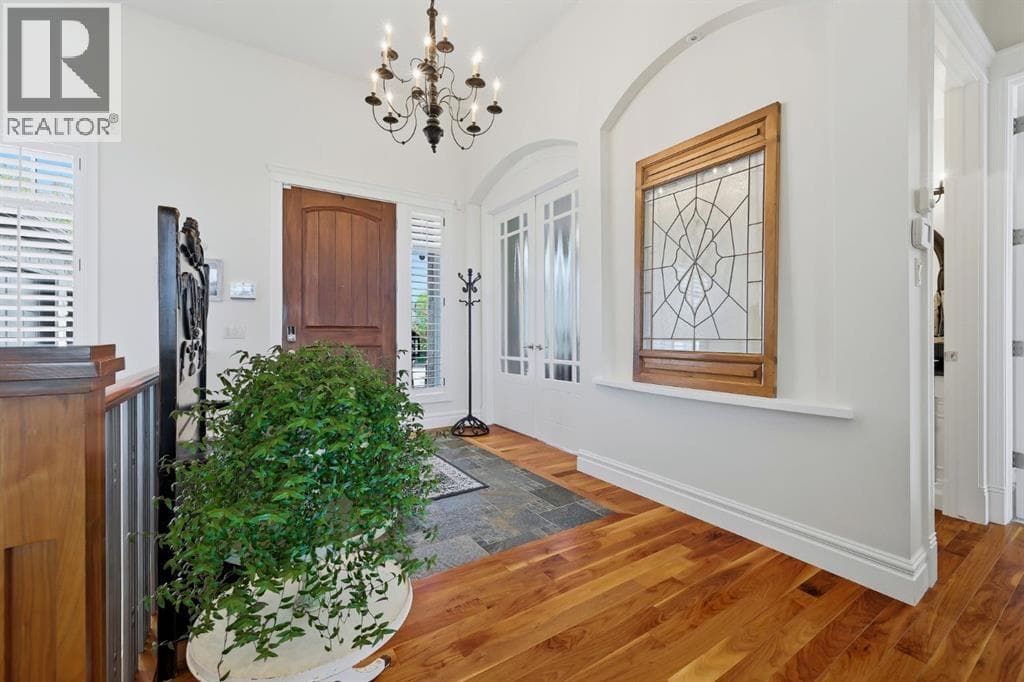 527 Montclair Place — photo 5