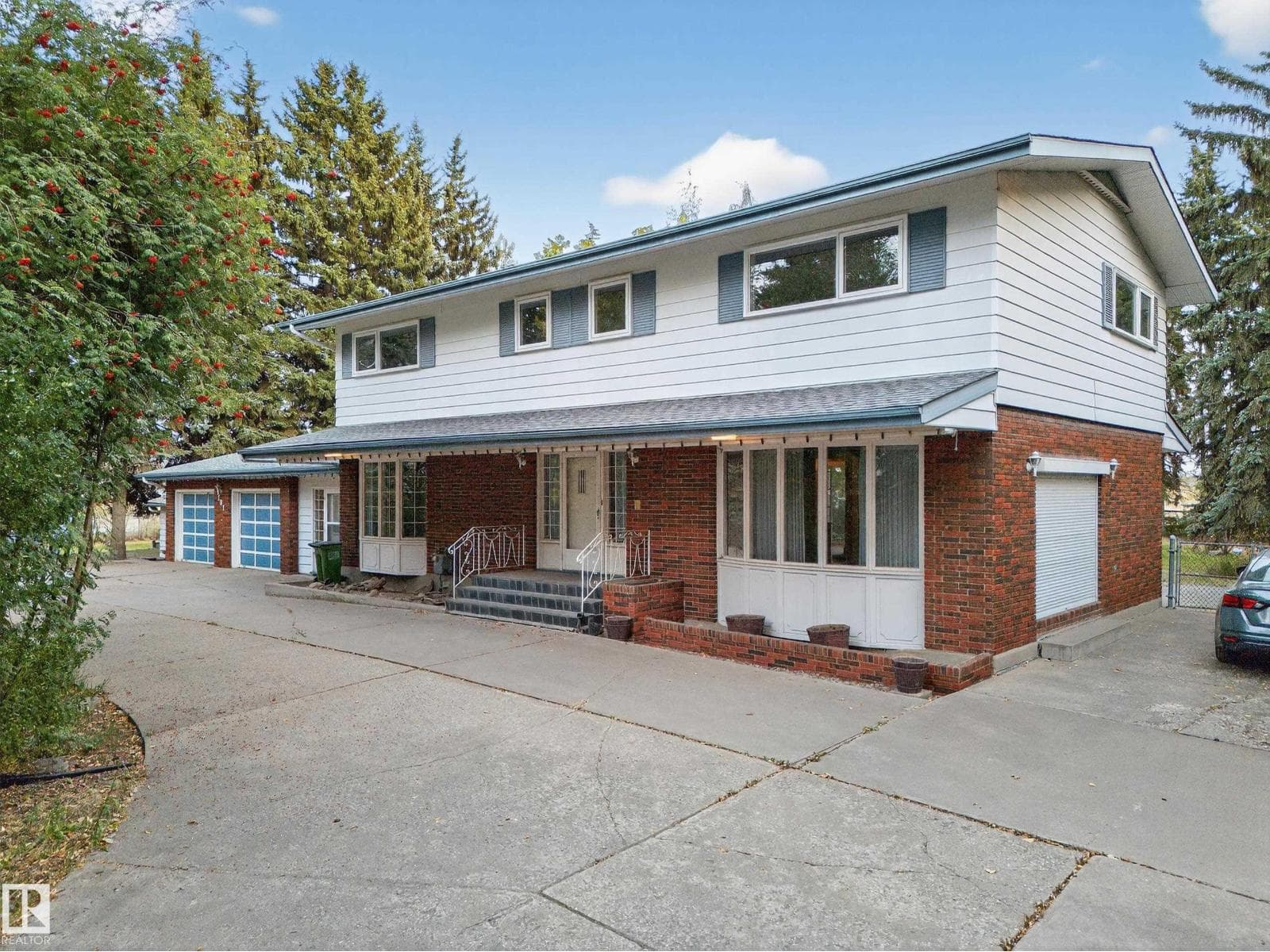 707 65 AV NW — photo 2