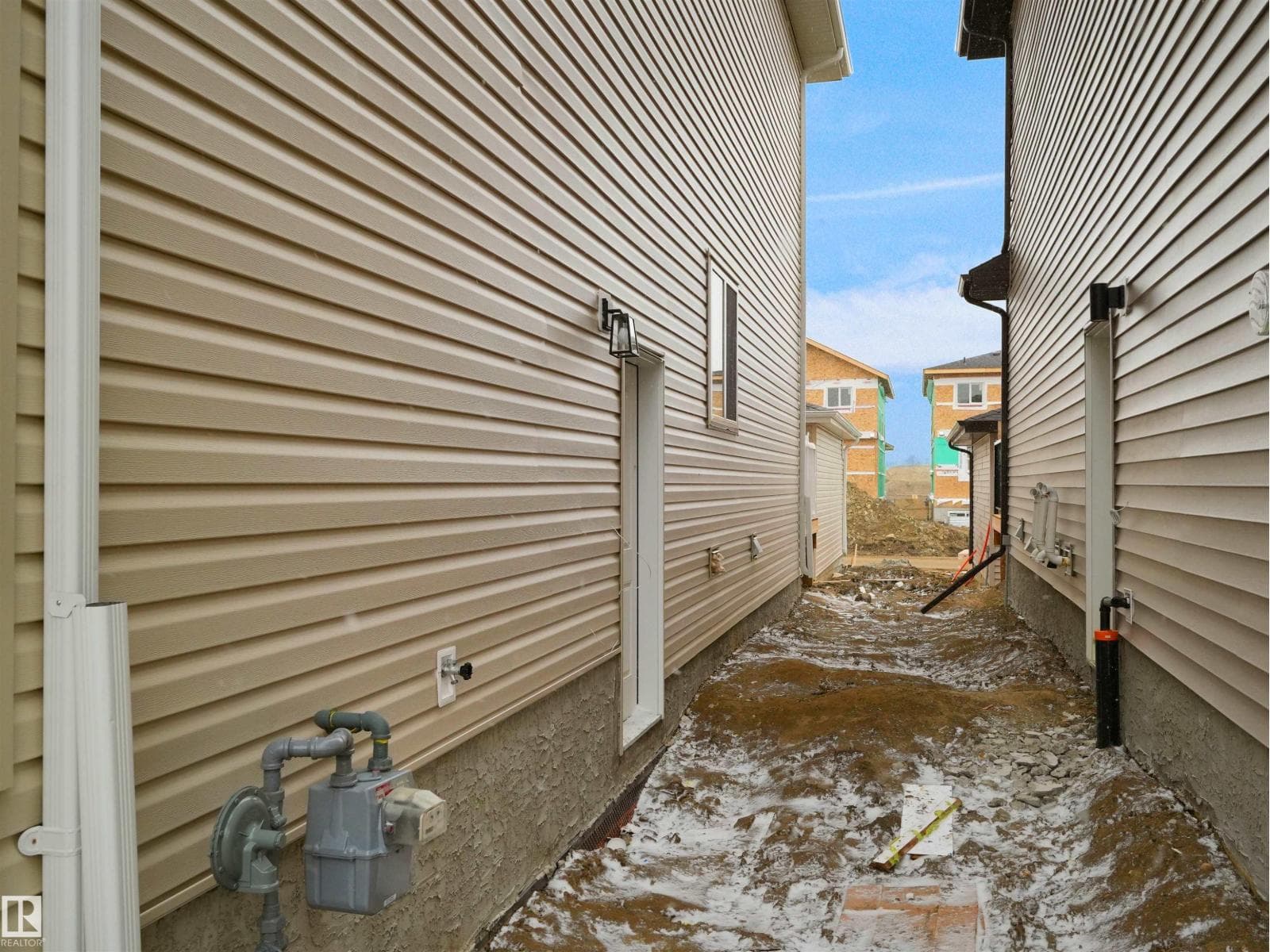 332 ROBERTS WD — photo 4