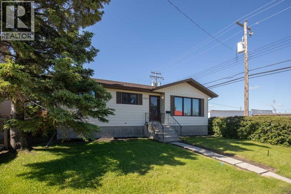 4833 49 Street — photo 3