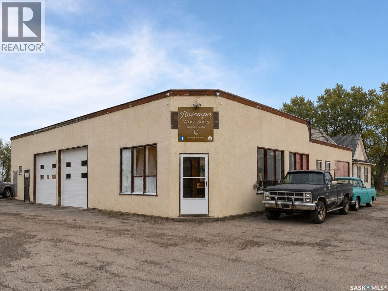 503 Railway AVENUE