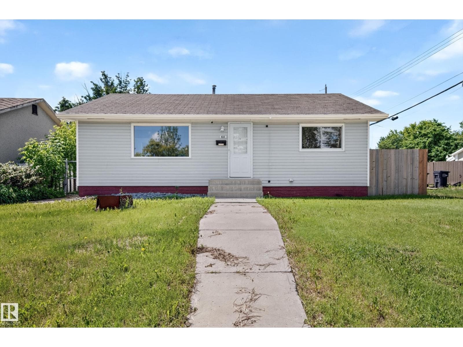 4311 105A AV NW