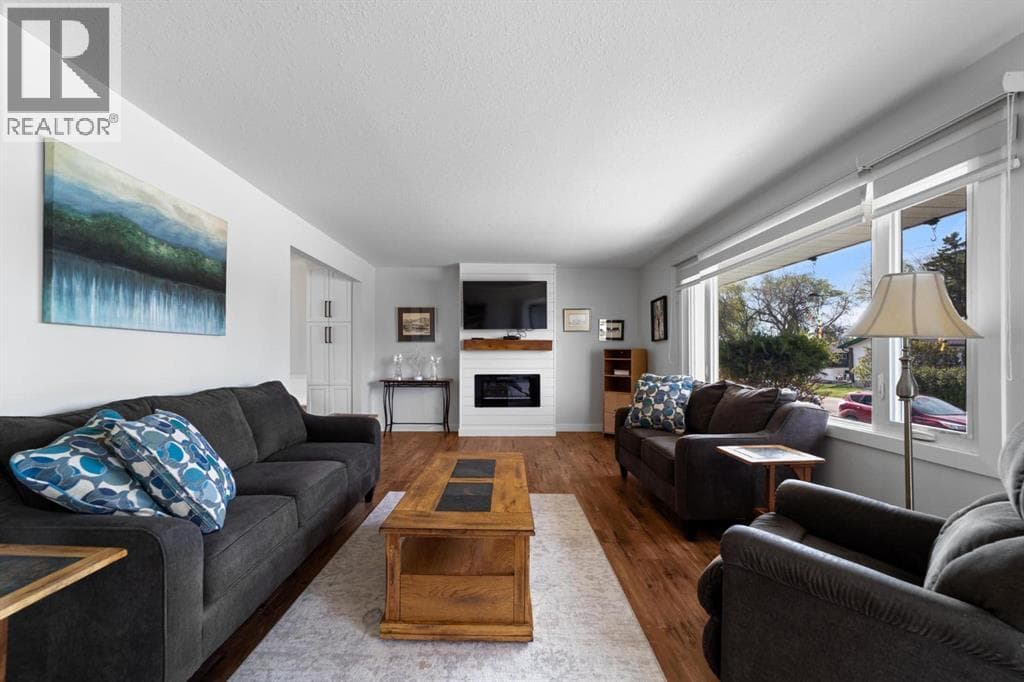 6306 44A Avenue — photo 4