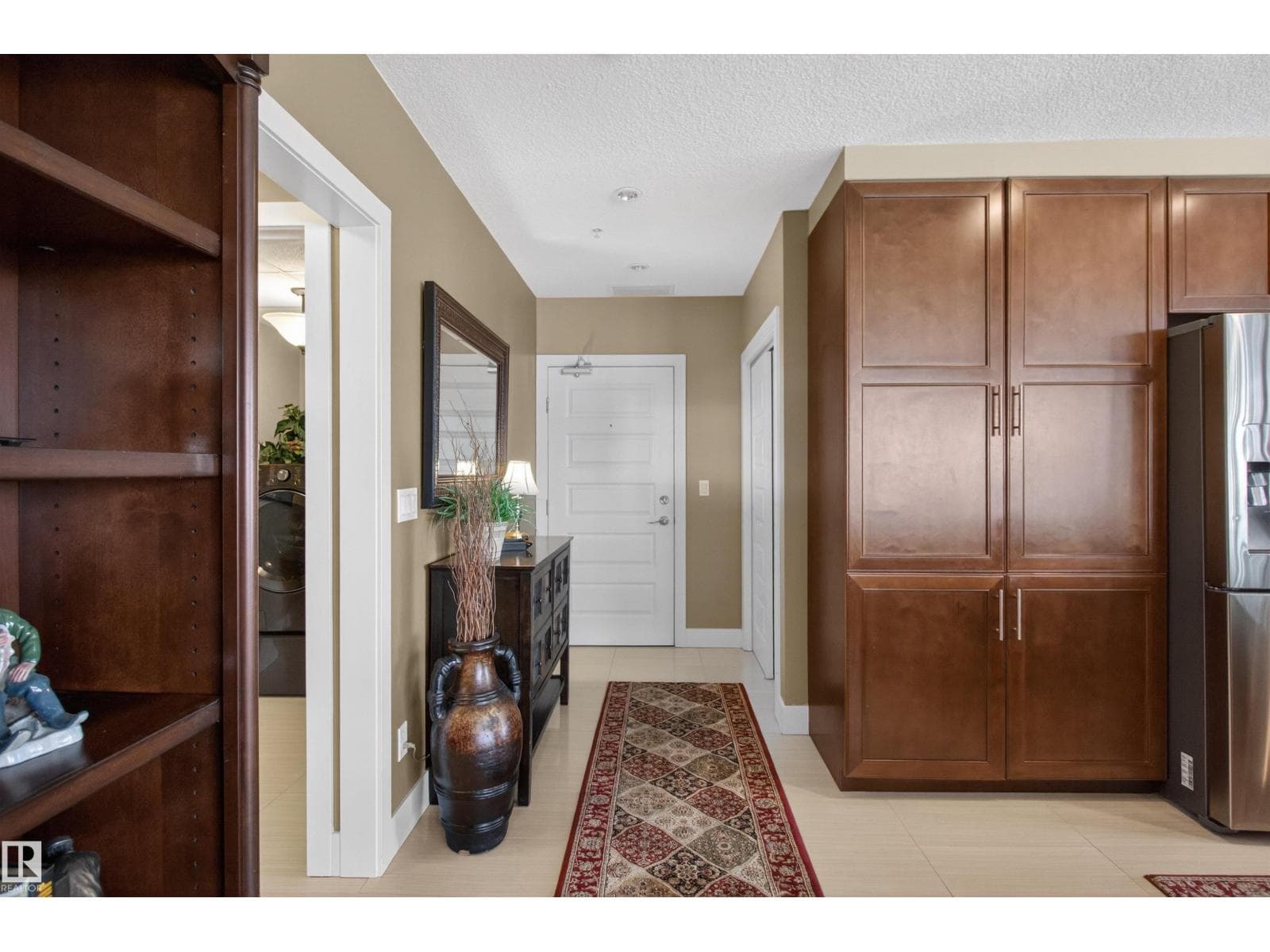 #405 1350 WINDERMERE WY SW — photo 4