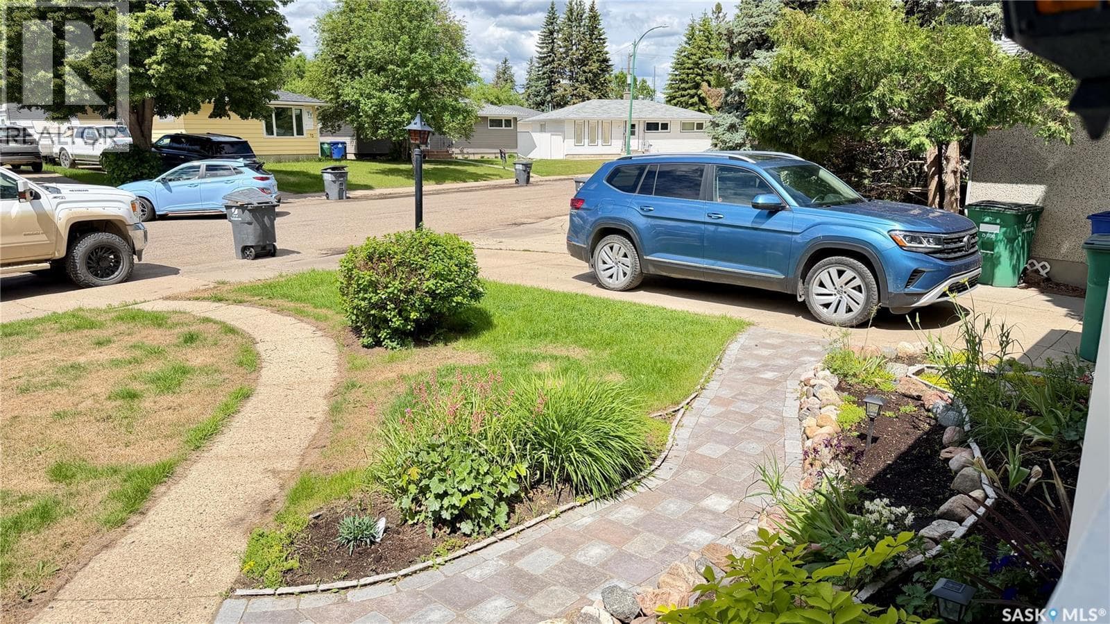 10 Stewart AVENUE — photo 4