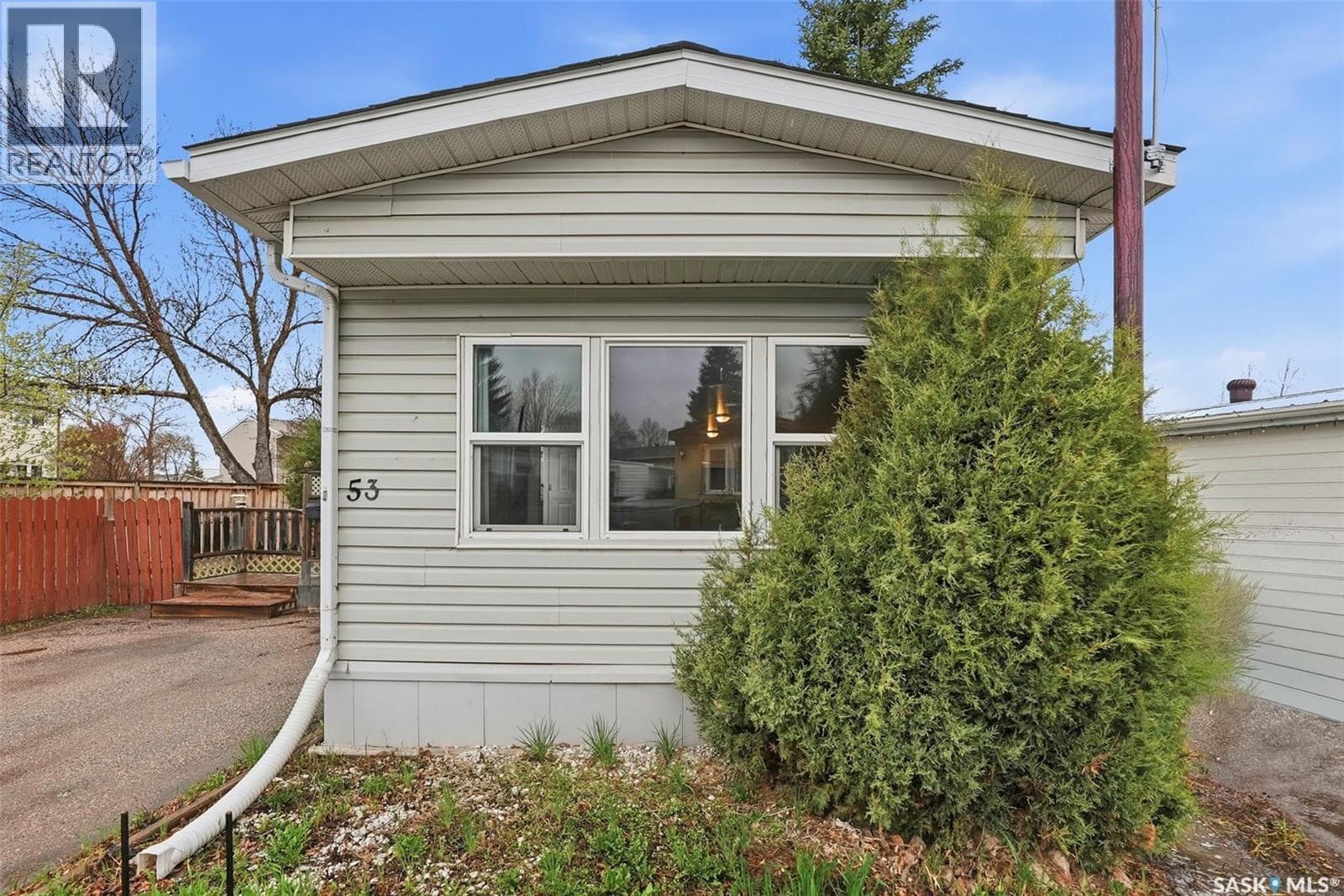 53 219 GRANT STREET — photo 2