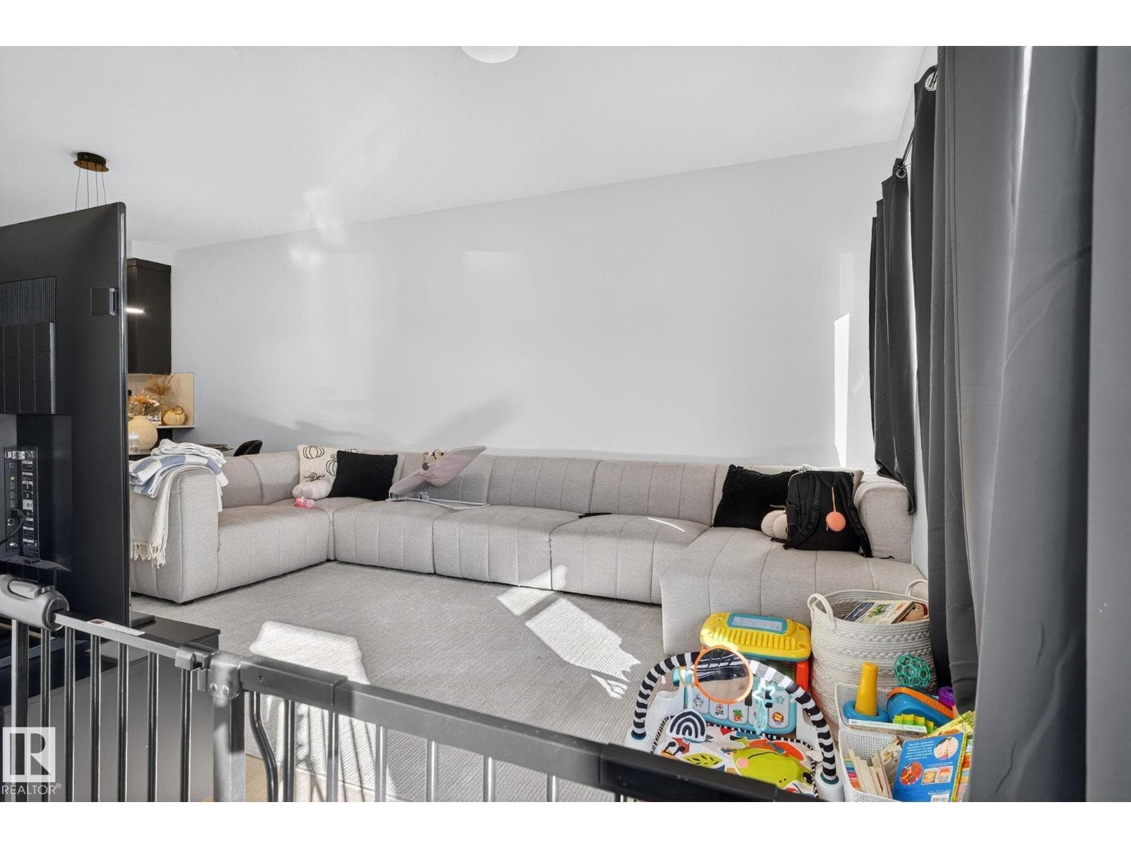 382 CRYSTALLINA NERA DR NW — photo 4