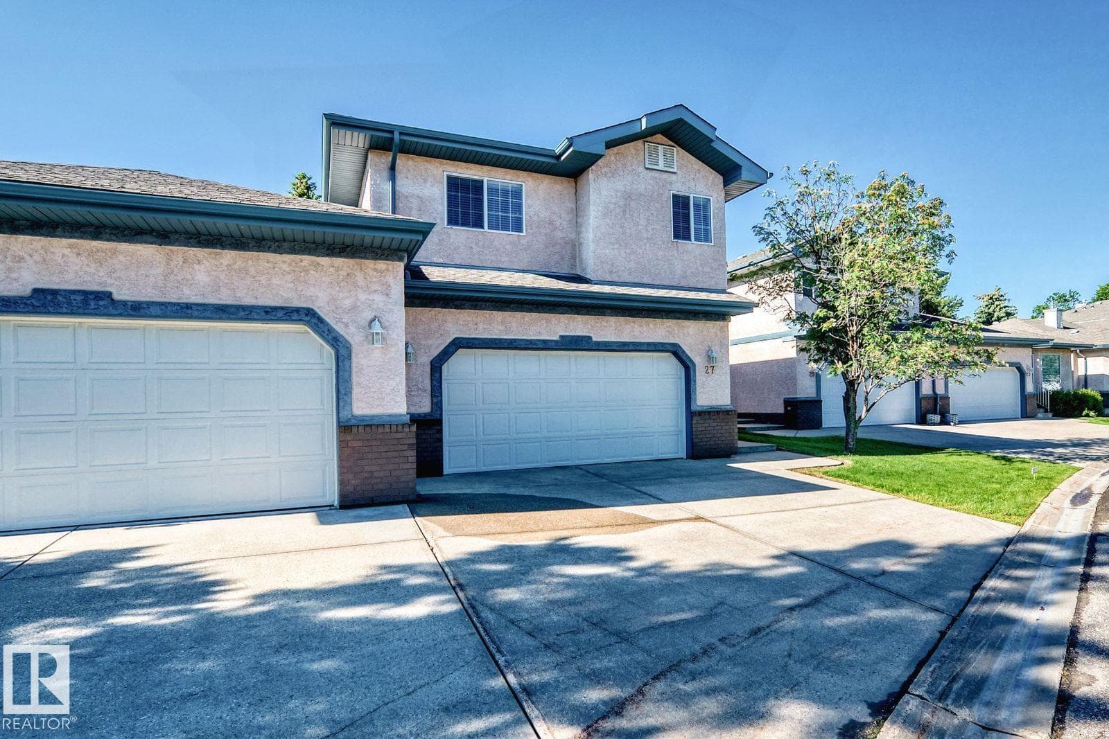 27 ESTATES CT