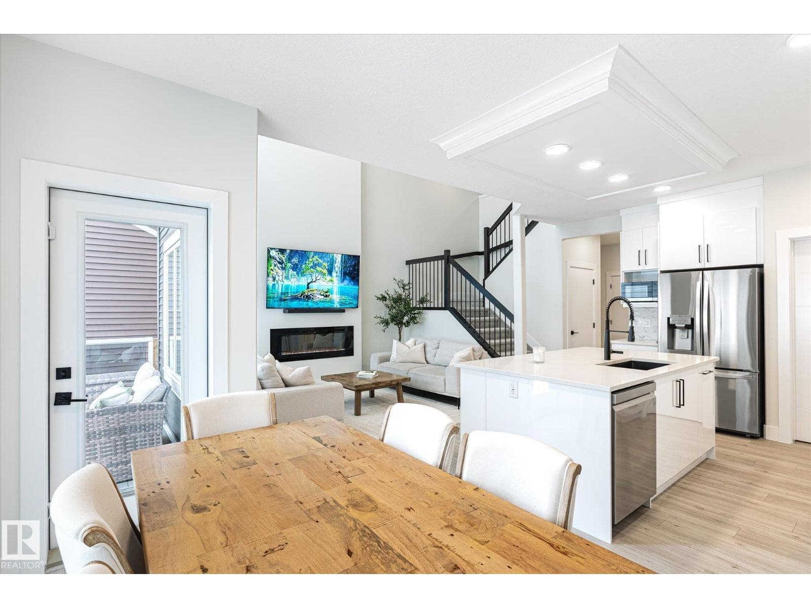 1214 EATON LN NW — photo 3