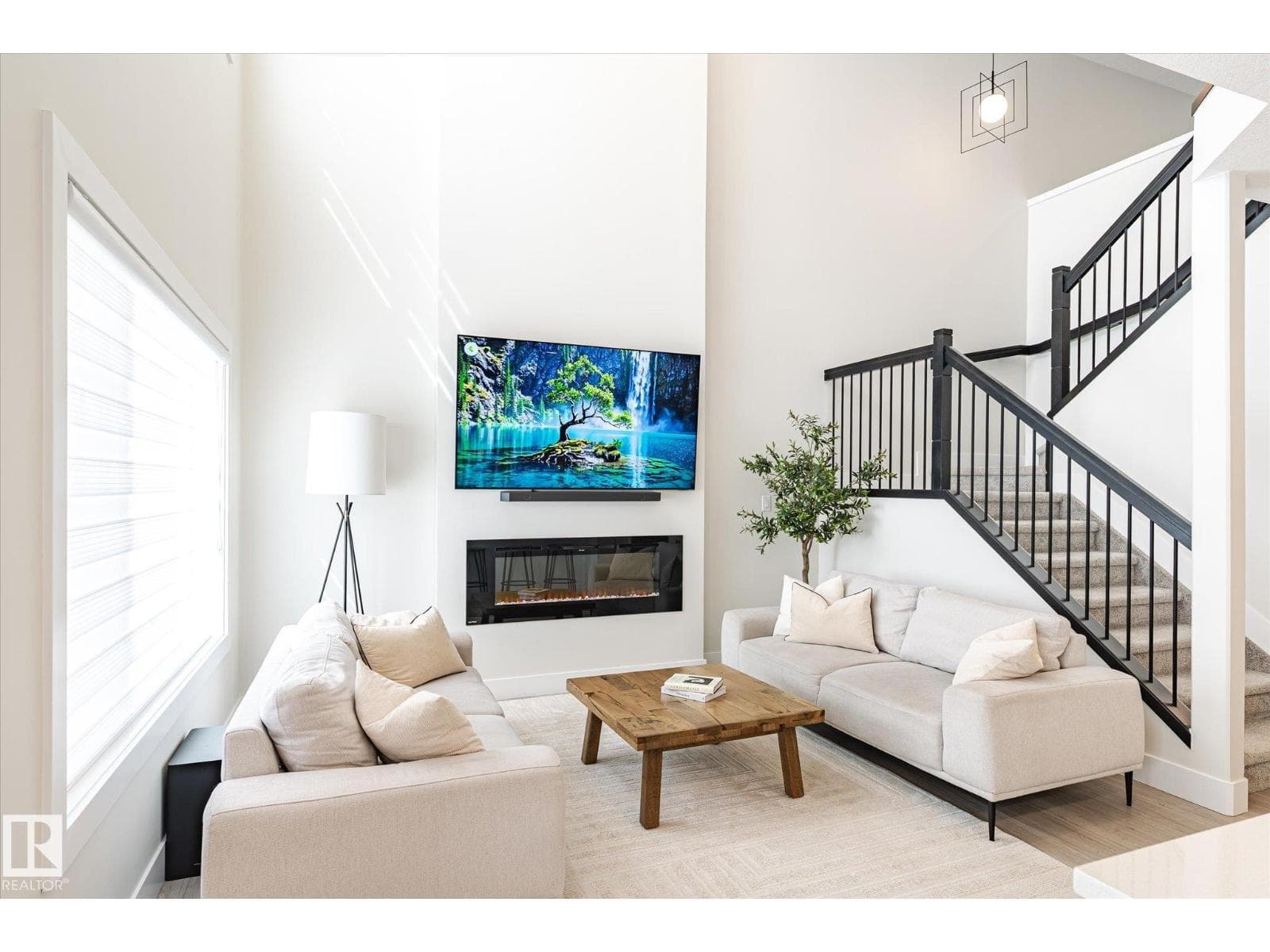 1214 EATON LN NW — photo 4