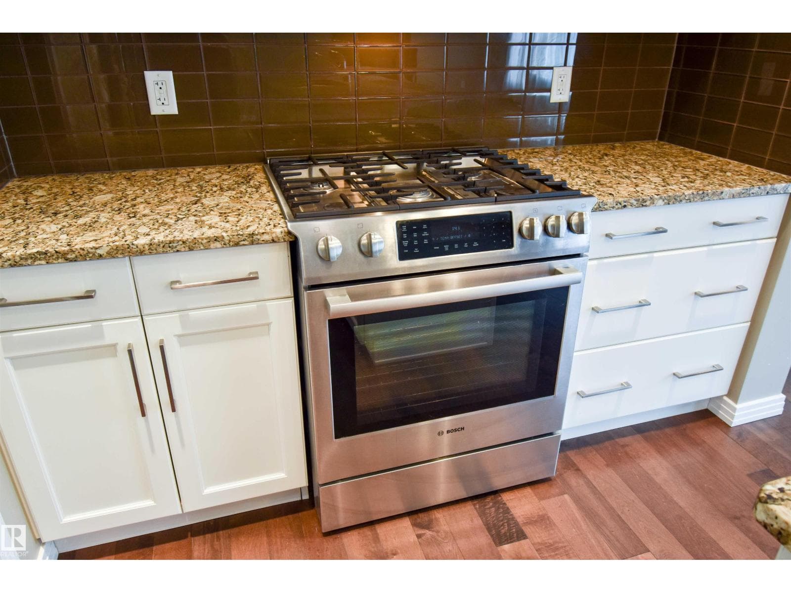 19 Meadowgrove LN — photo 4