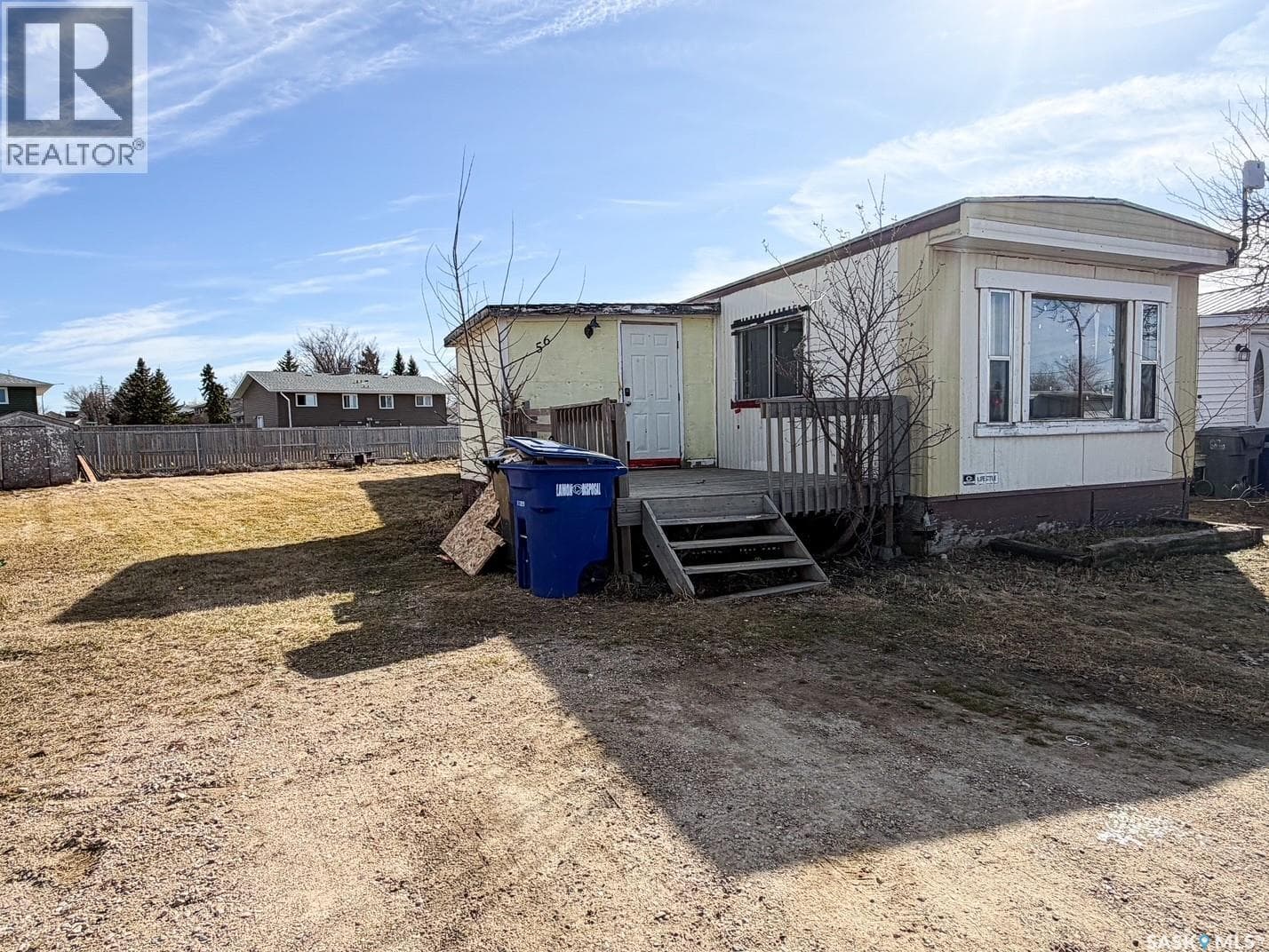 56 Clark CRESCENT — photo 2