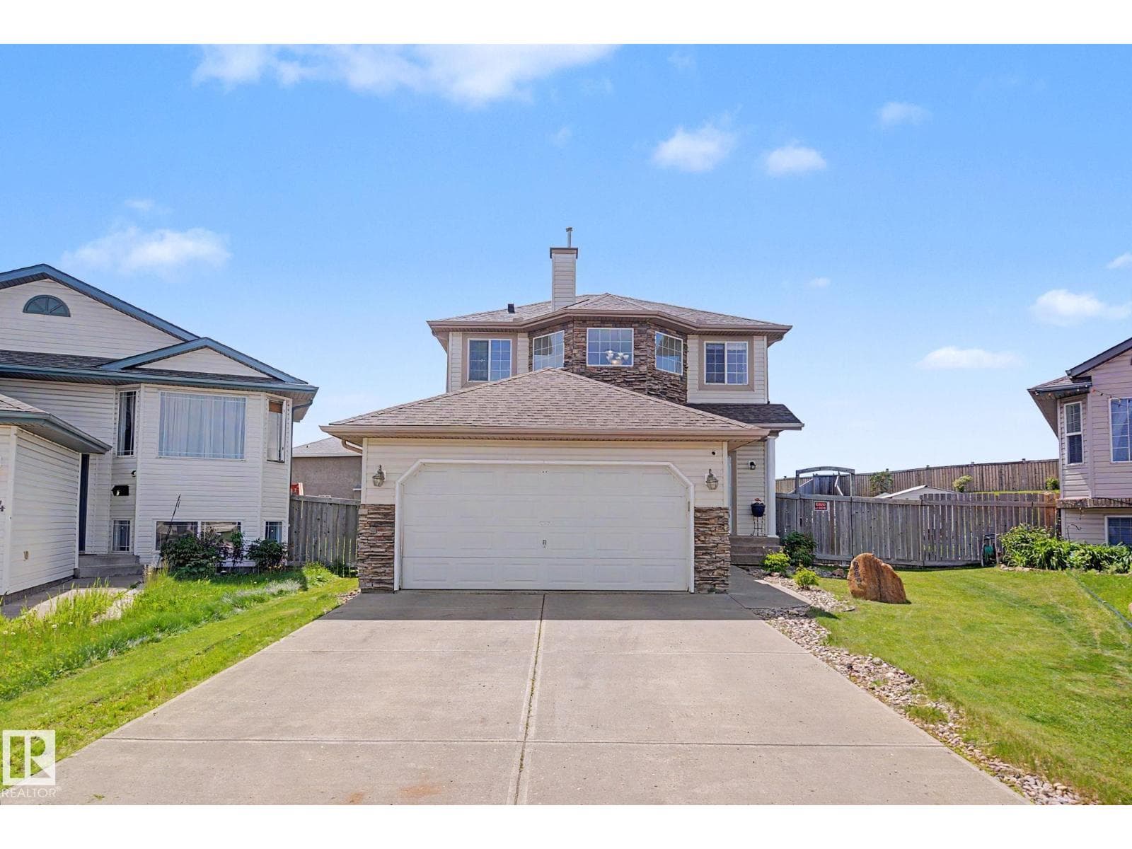 262 DUNVEGAN RD NW