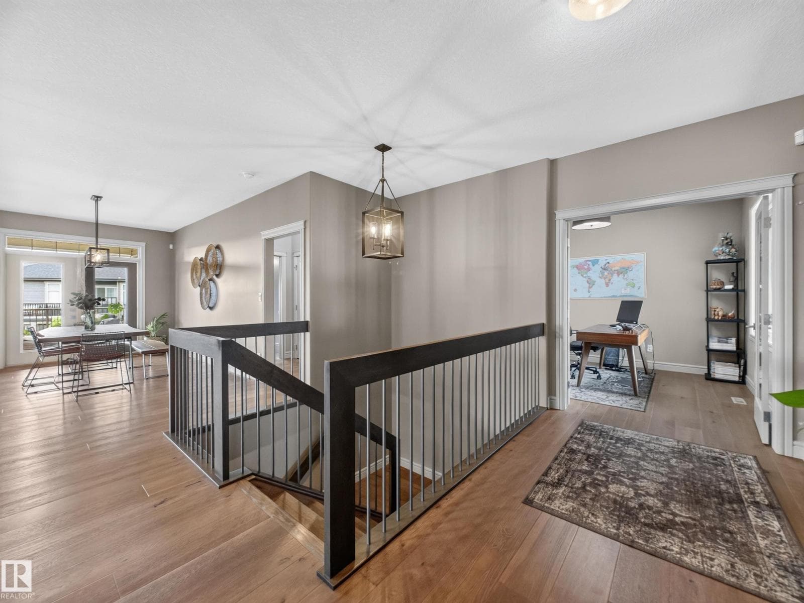 4003 49 AV — photo 2